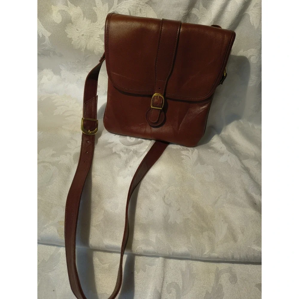 Vtg SAS Genuine Leather Crossbody Shoulder Purse Bag Brown Adjustable Strap